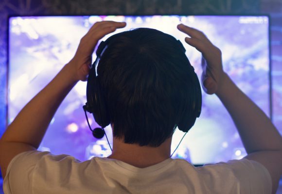 Yetişkinlerde Oyun Bağımlılığı